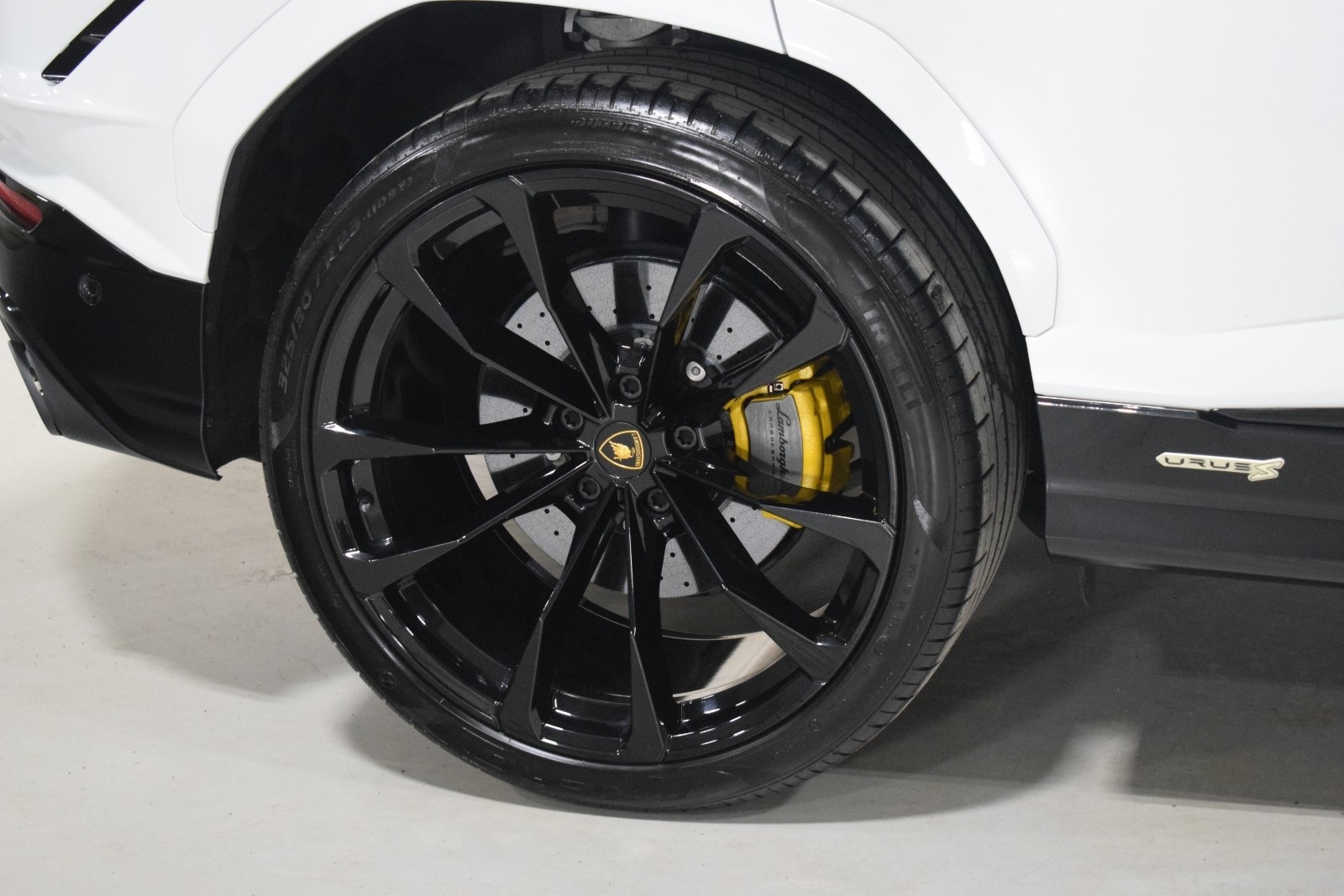 Thumbnail: 2024 Lamborghini Urus - 15