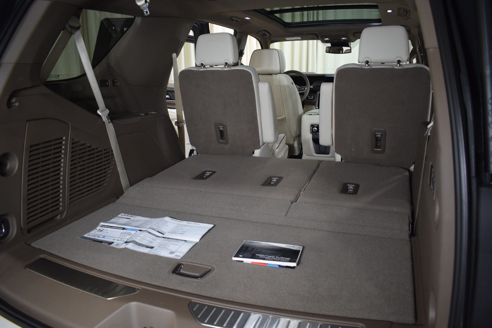 Thumbnail: 2025 GMC Yukon - 45