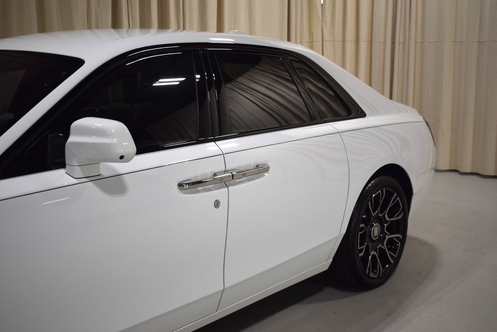 Thumbnail: 2022 Rolls-Royce Ghost - 5
