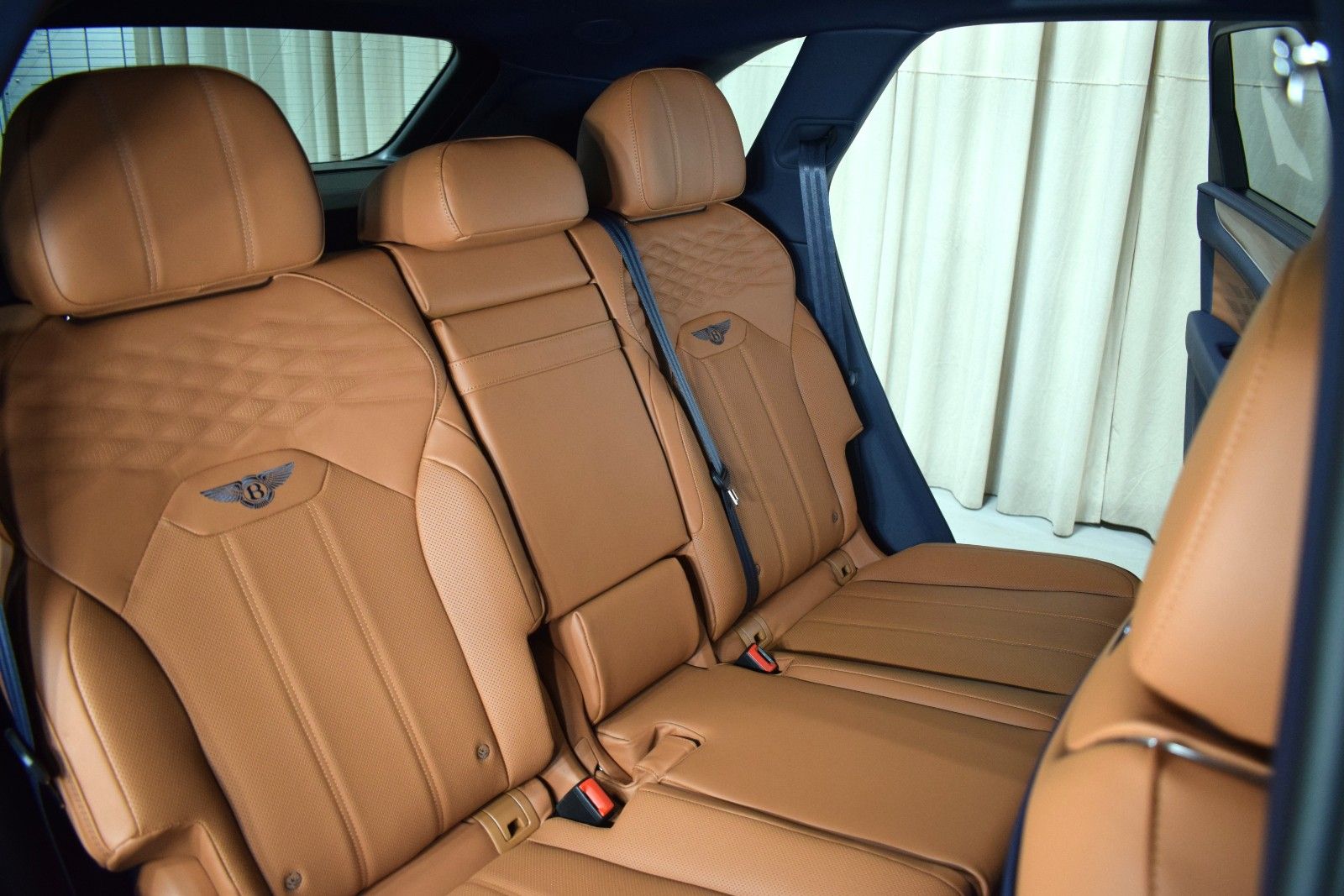 Thumbnail: 2026 Bentley Bentayga - 20