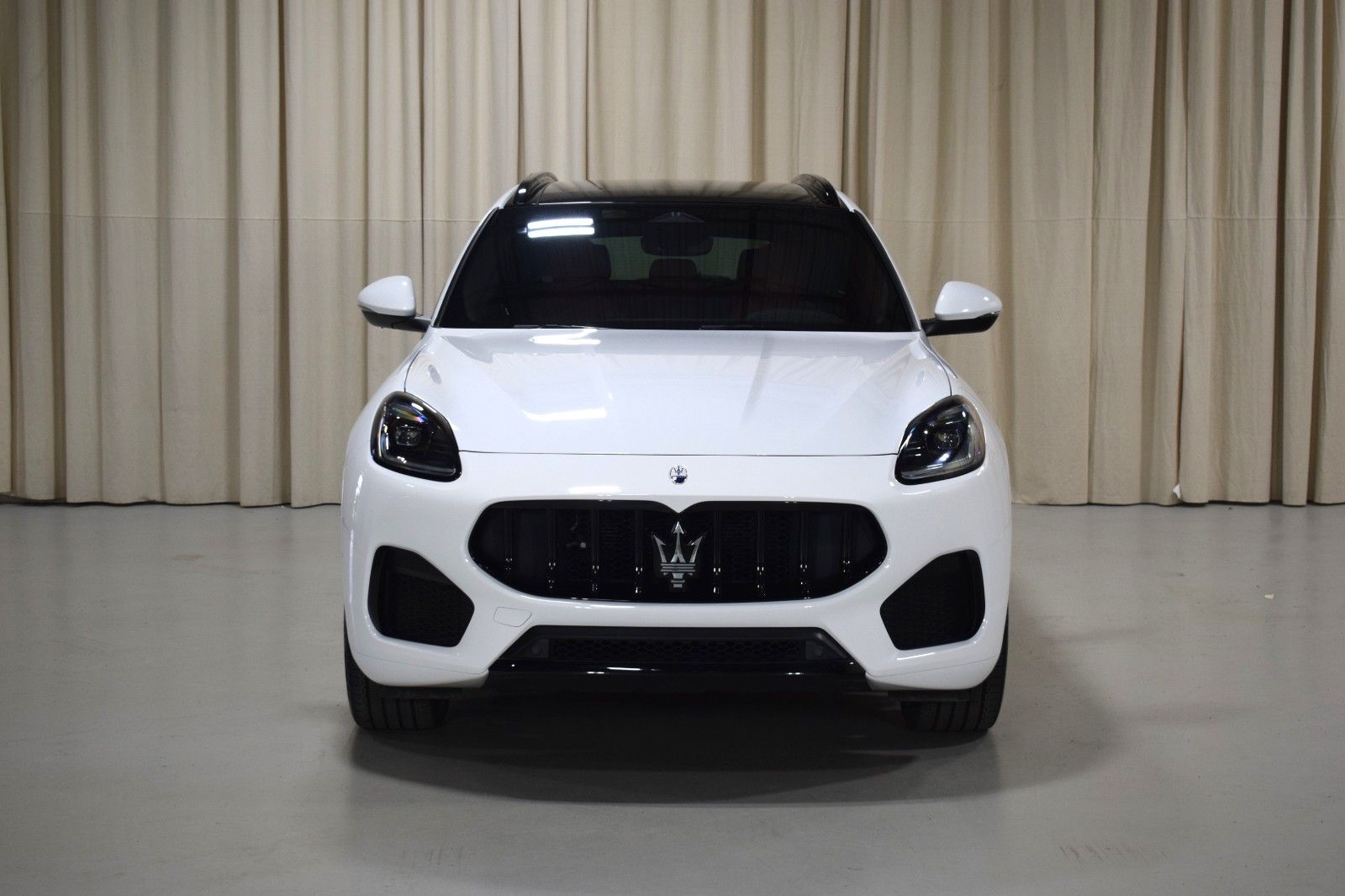 Thumbnail: 2023 Maserati Grecale - 7