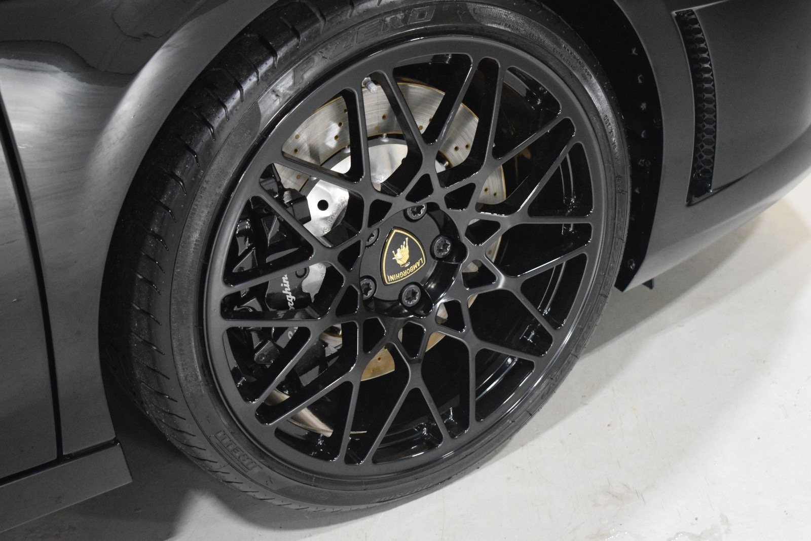 Thumbnail: 2012 Lamborghini Gallardo - 15