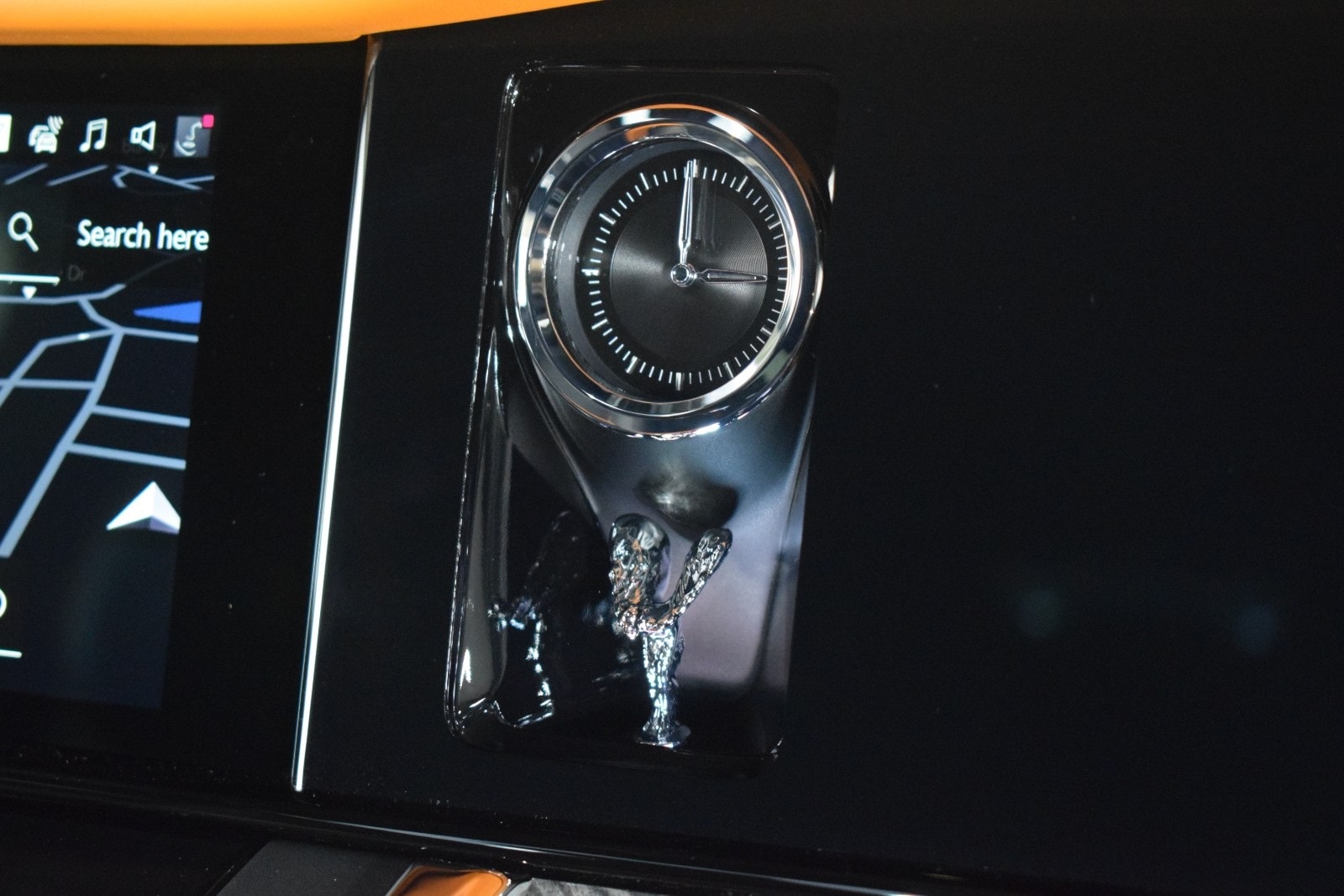 Thumbnail: 2026 Rolls-Royce Cullinan - 28