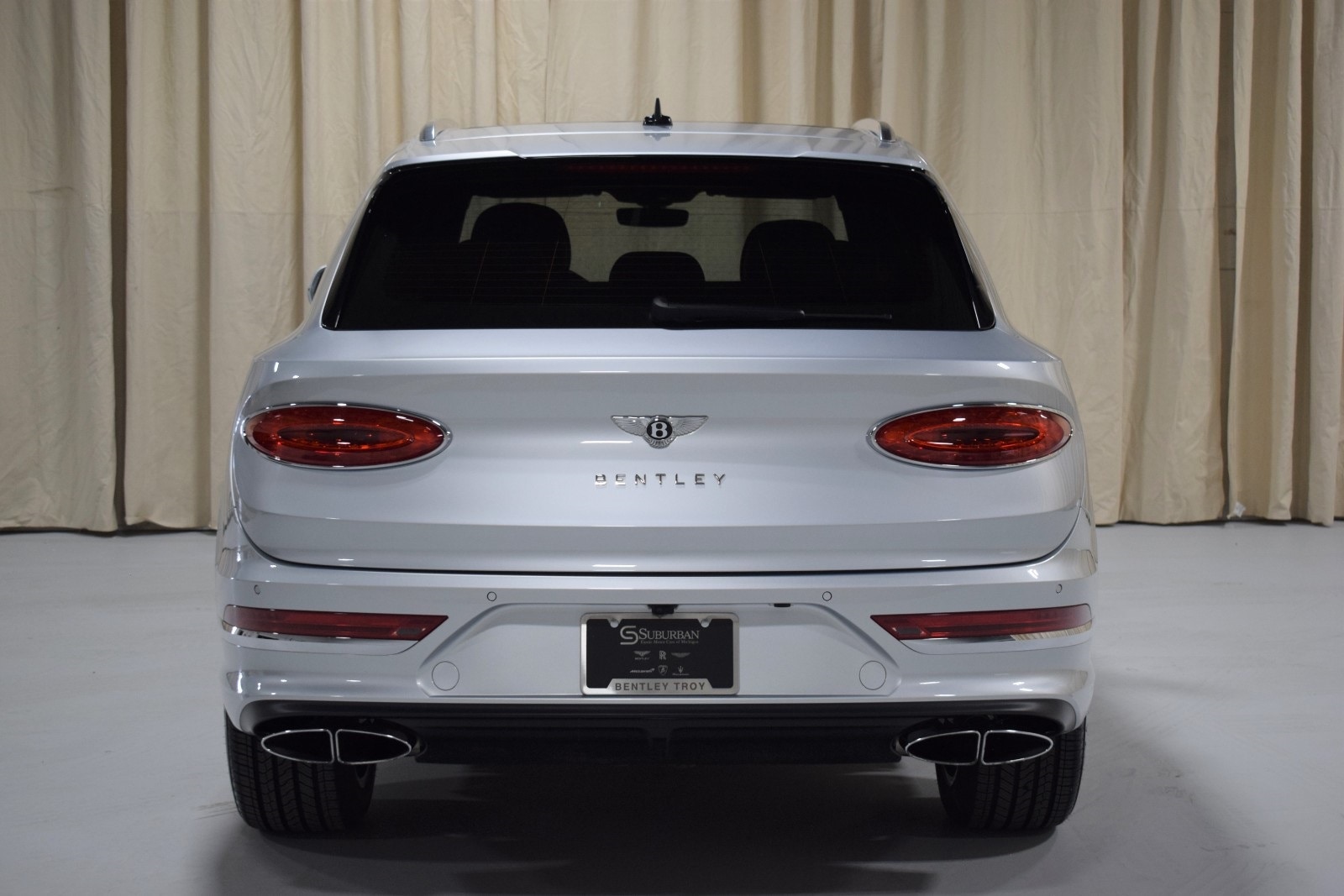 2021 Bentley Bentayga  19