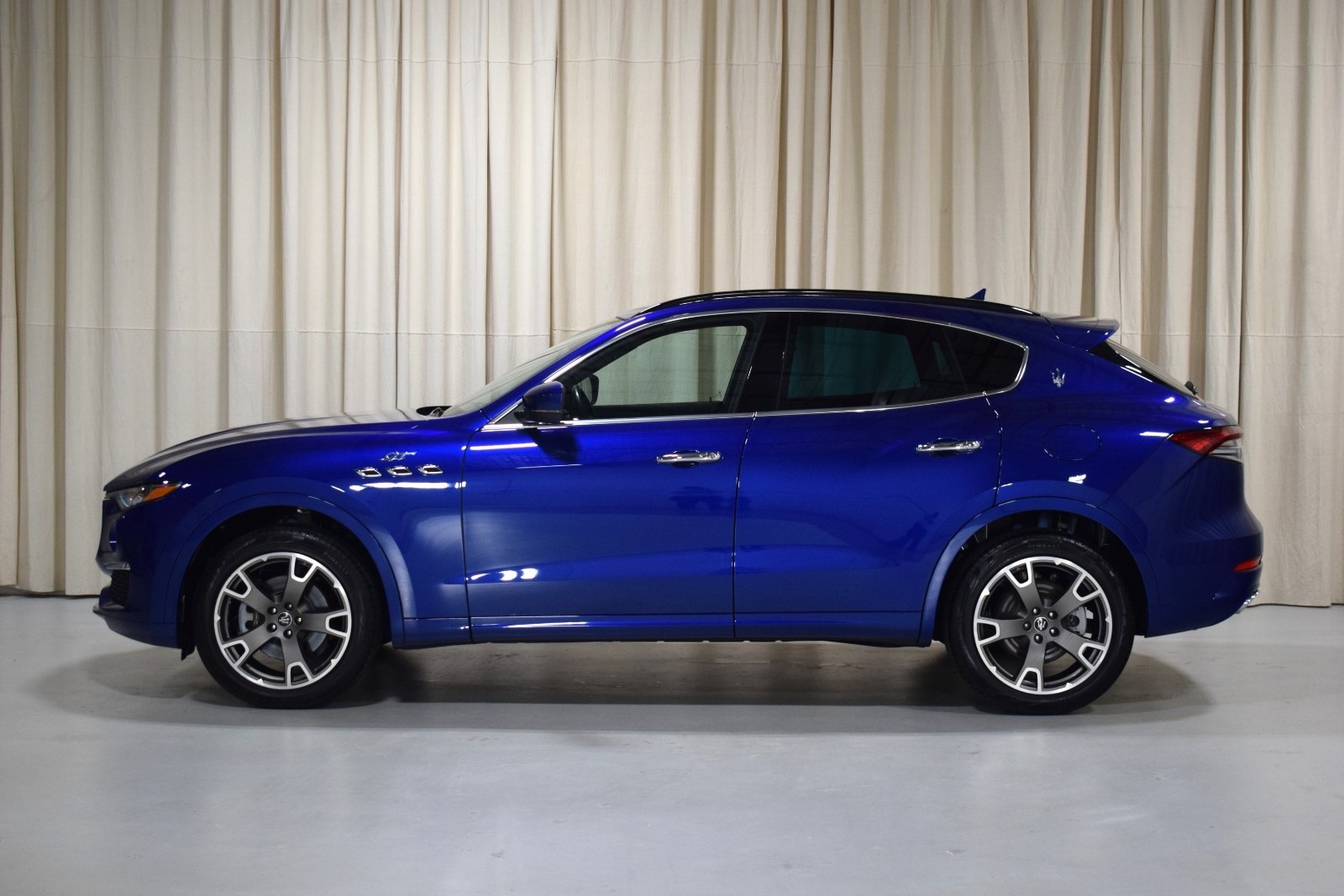Thumbnail: 2022 Maserati Levante - 6