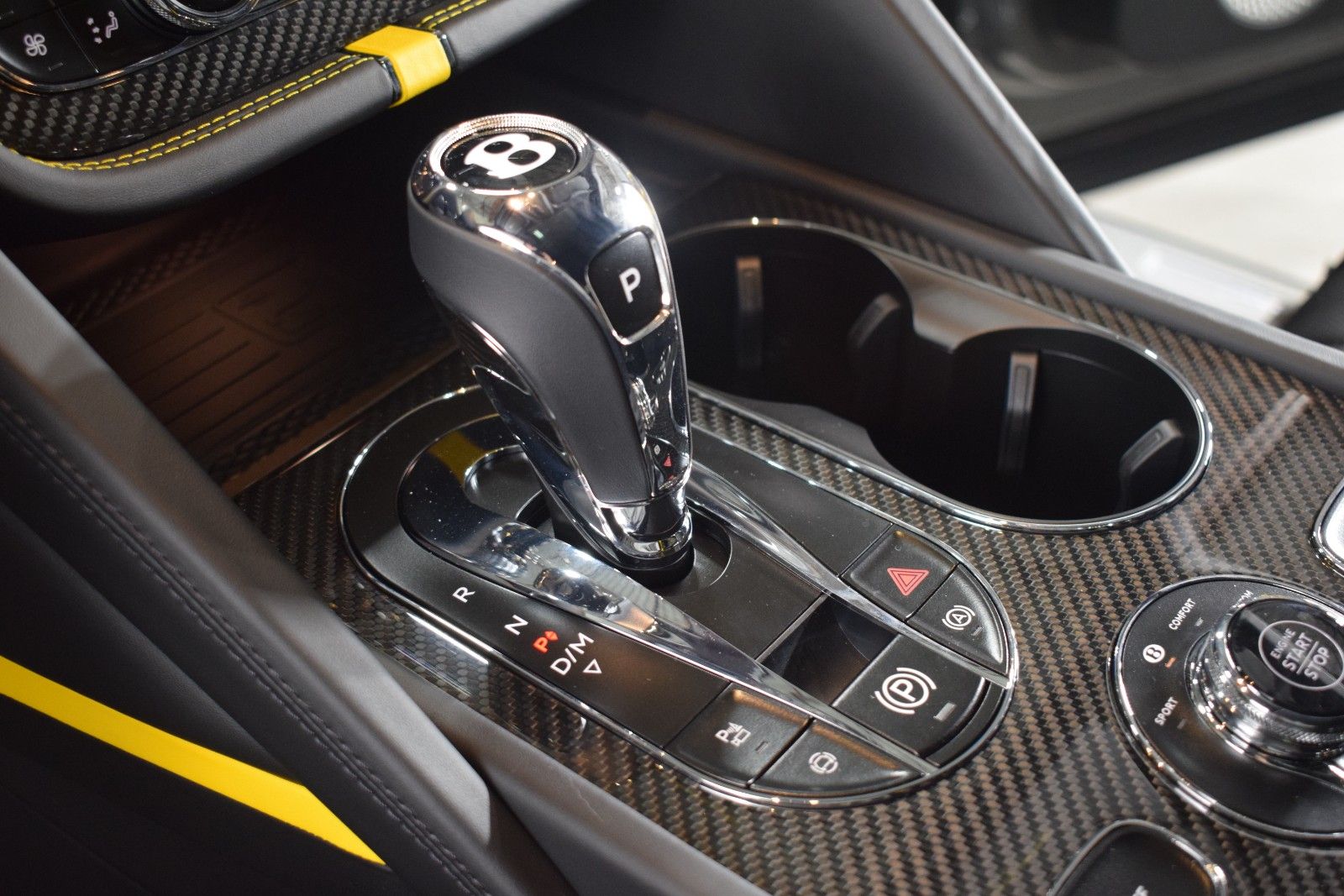 Thumbnail: 2026 Bentley Bentayga - 34