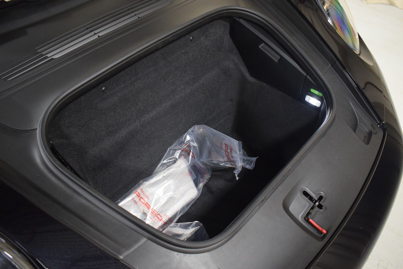 Thumbnail: 2024 Porsche 911 - 44