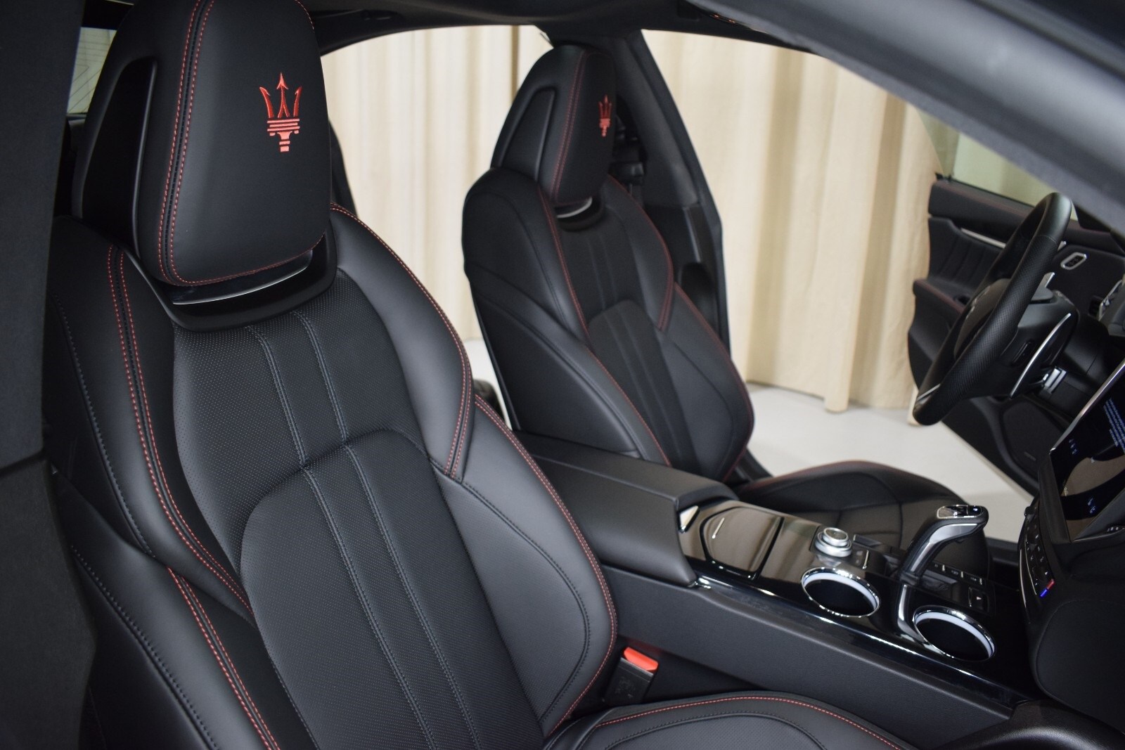 Thumbnail: 2024 Maserati Ghibli - 24