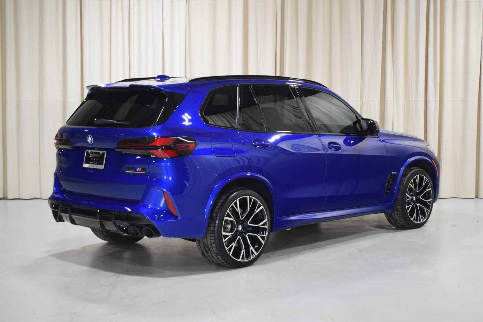 Thumbnail: 2025 BMW X5 - 10