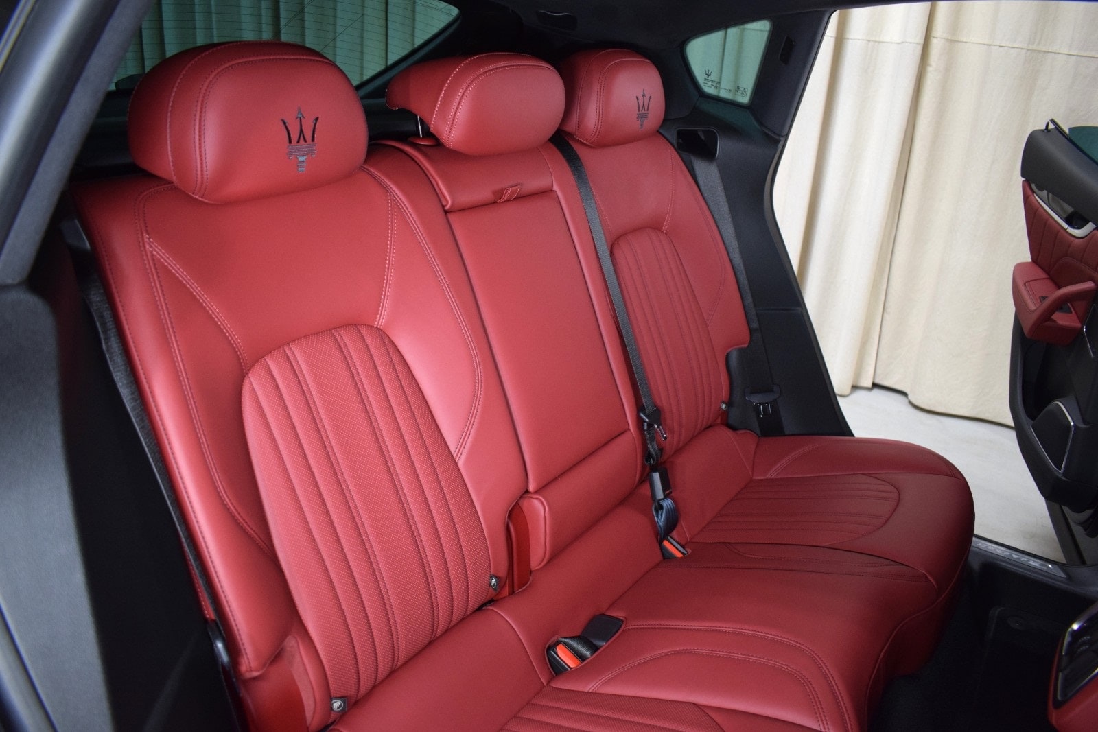 Thumbnail: 2022 Maserati Levante - 19