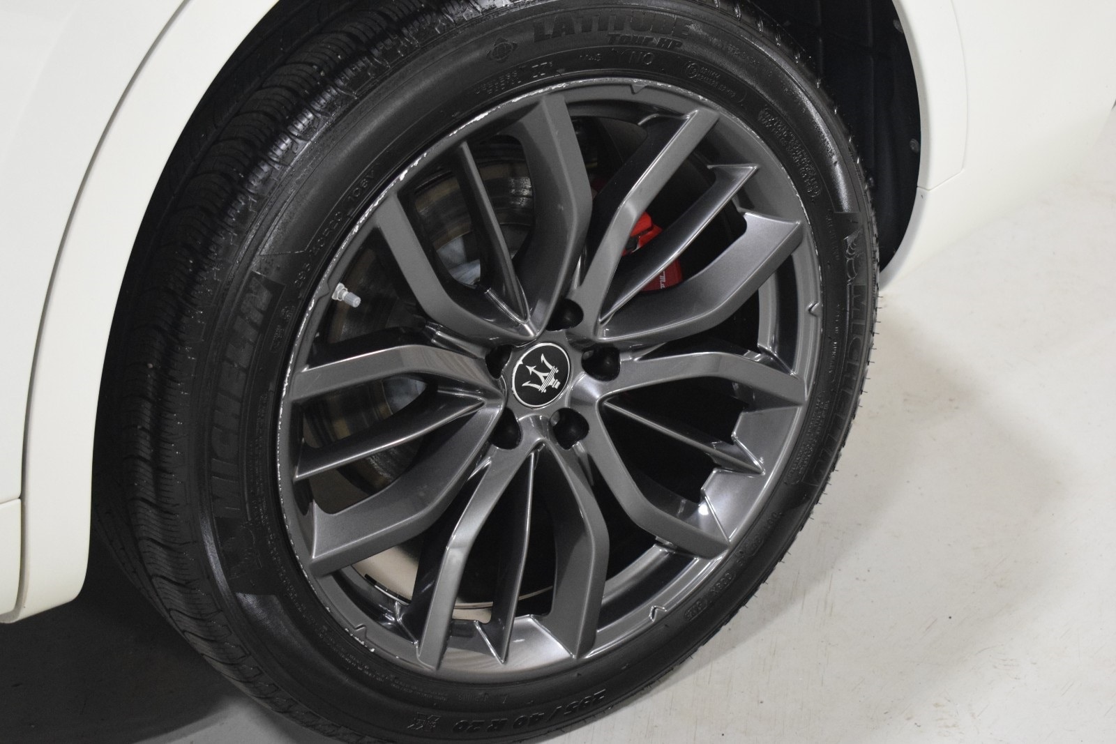 Thumbnail: 2022 Maserati Levante - 6