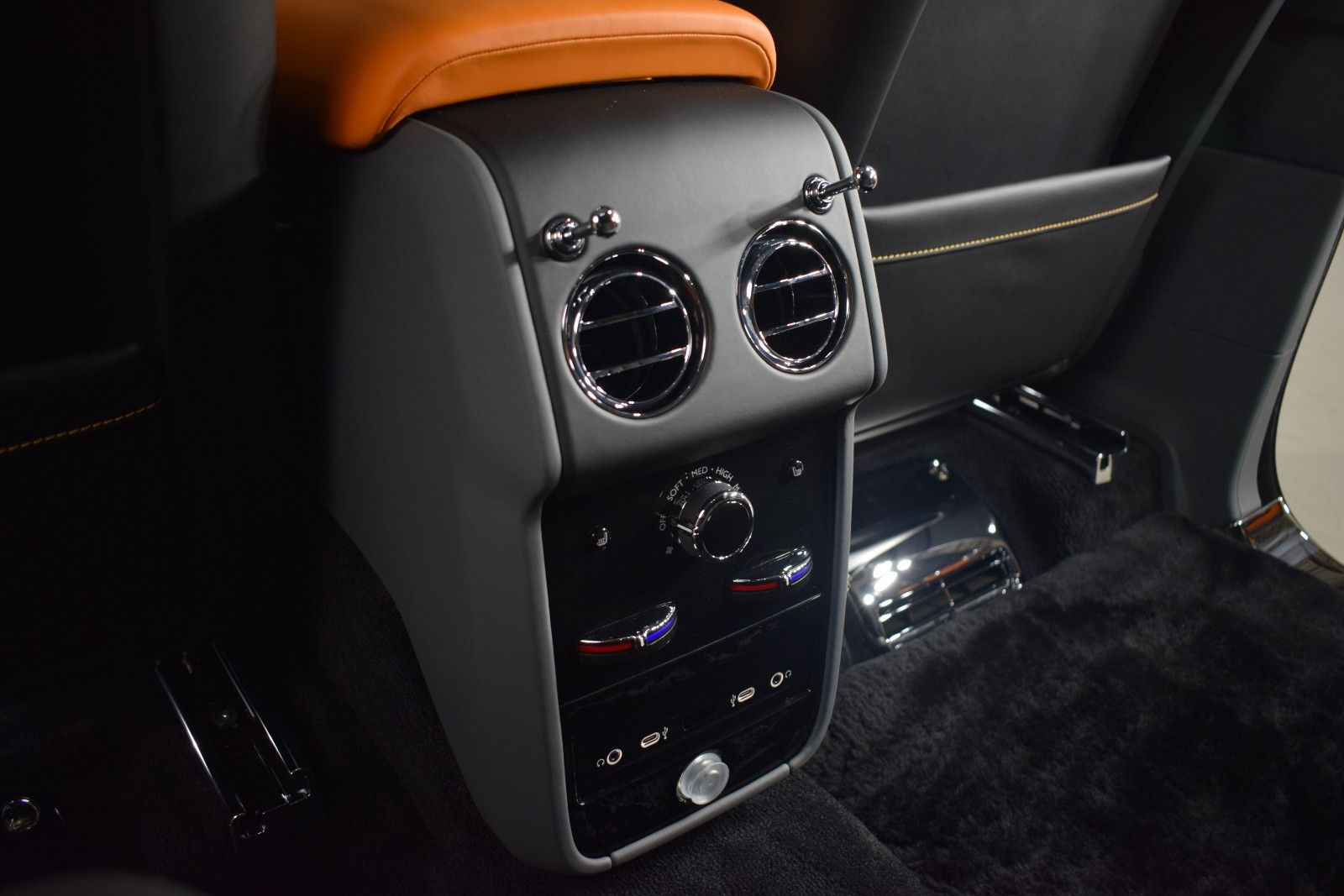 Thumbnail: 2026 Rolls-Royce Cullinan - 23