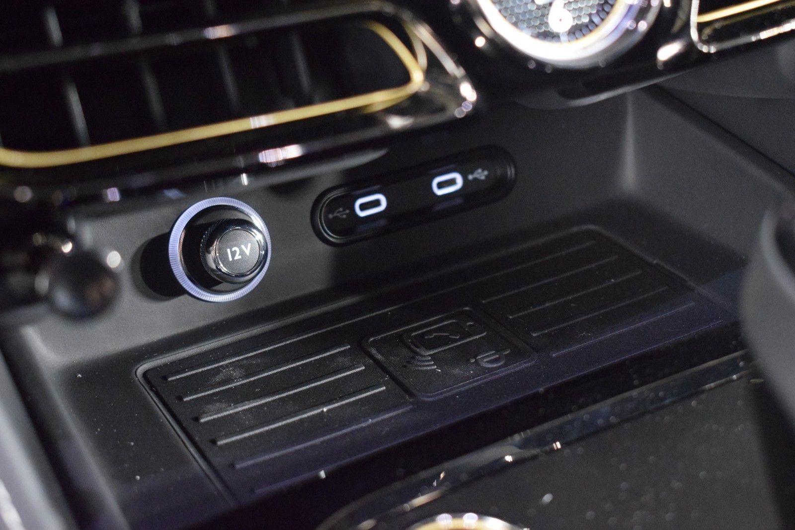 Thumbnail: 2026 Bentley Flying Spur - 34