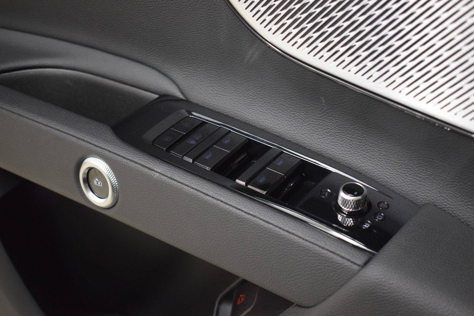 Thumbnail: 2024 Maserati Grecale - 38