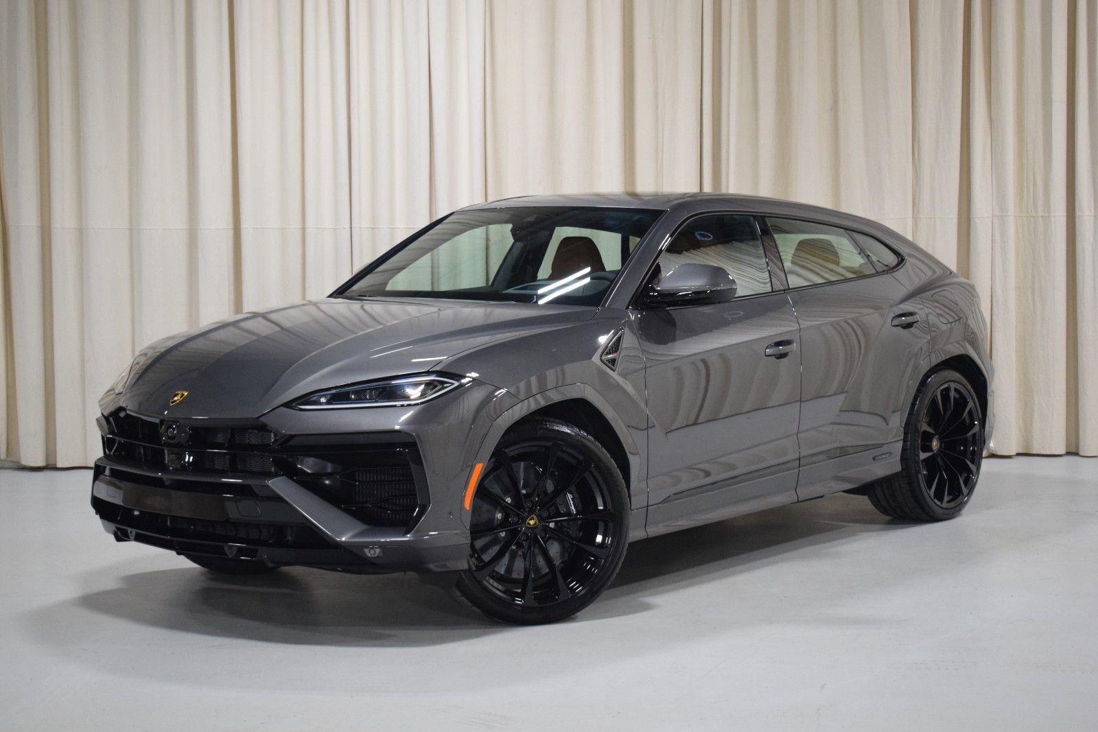 2025 Lamborghini Urus S -
                  Troy, MI