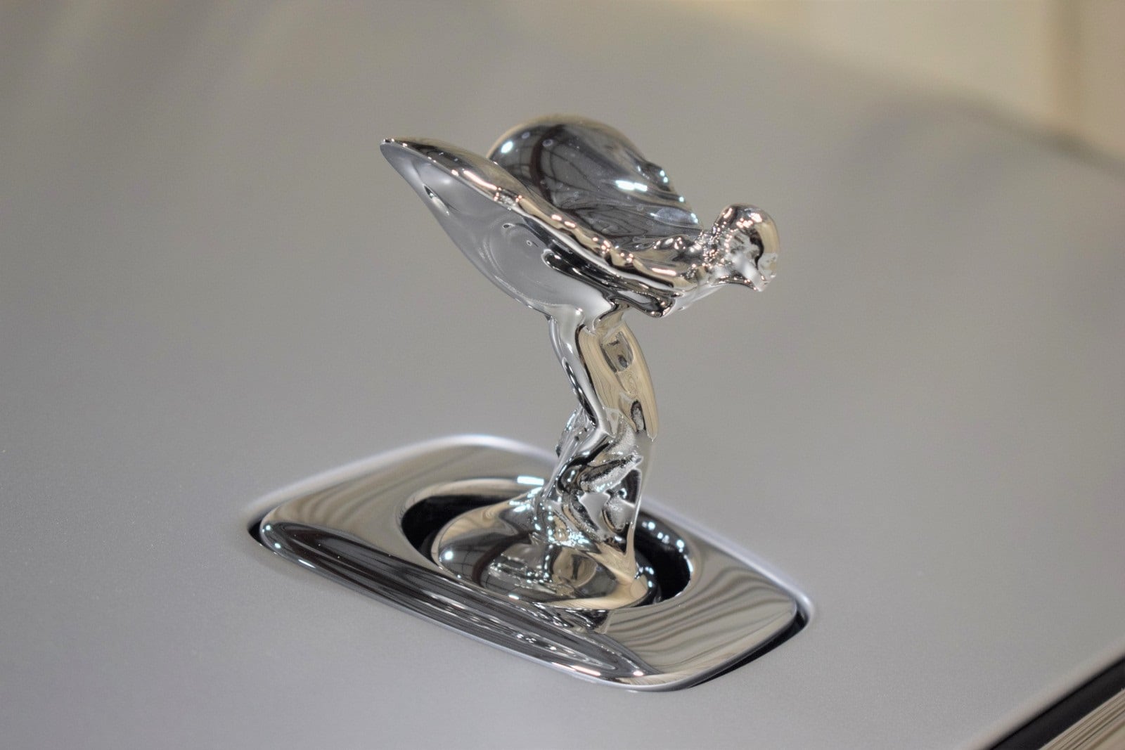 Thumbnail: 2024 Rolls-Royce Spectre - 6