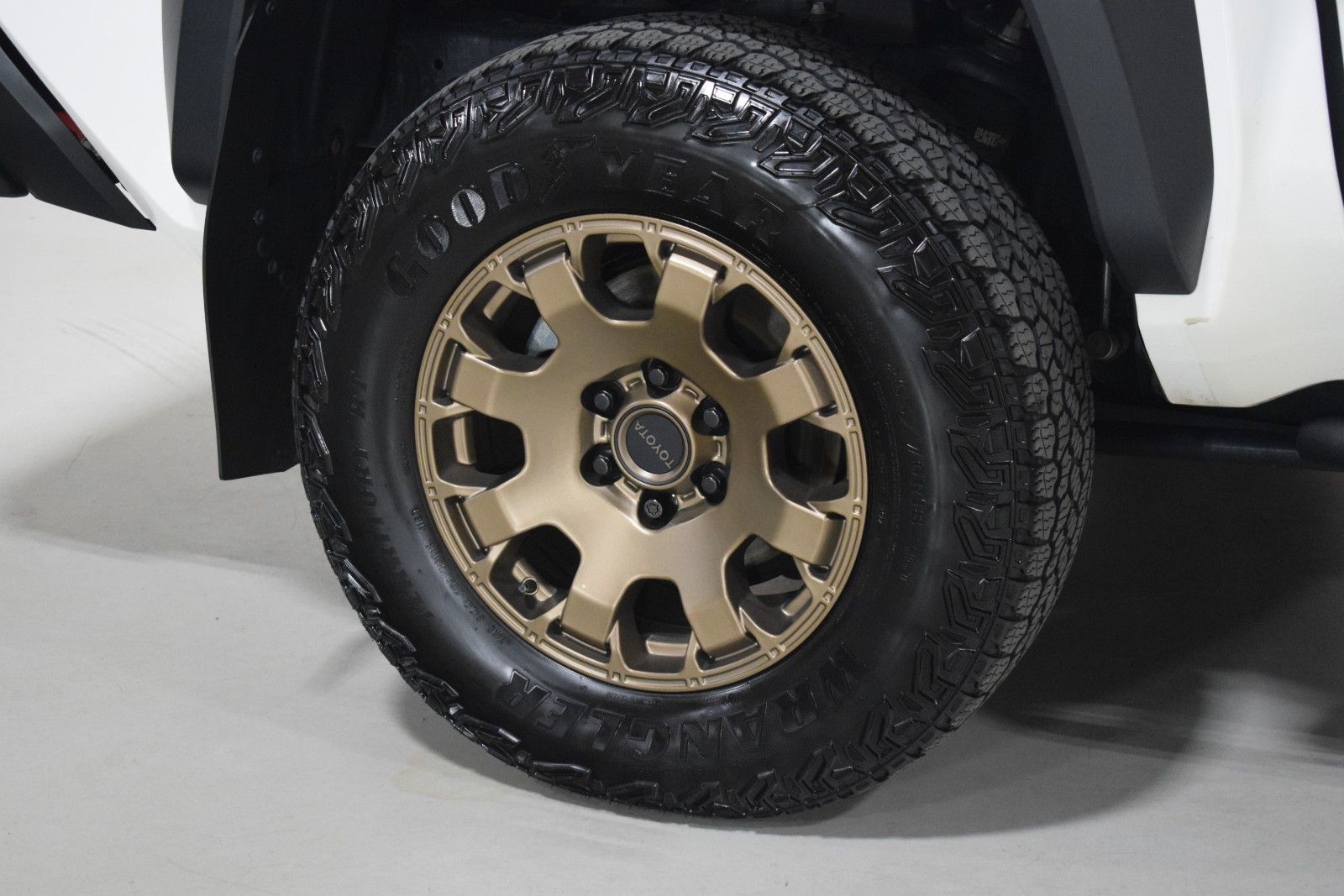 Thumbnail: 2024 Toyota Tacoma - 16
