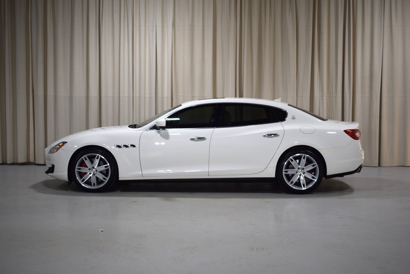Thumbnail: 2014 Maserati Quattroporte - 4