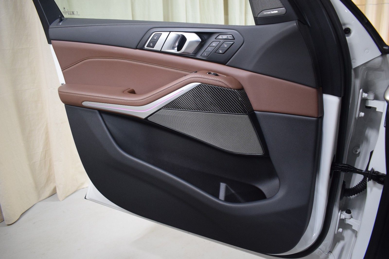 Thumbnail: 2026 BMW X7 - 38