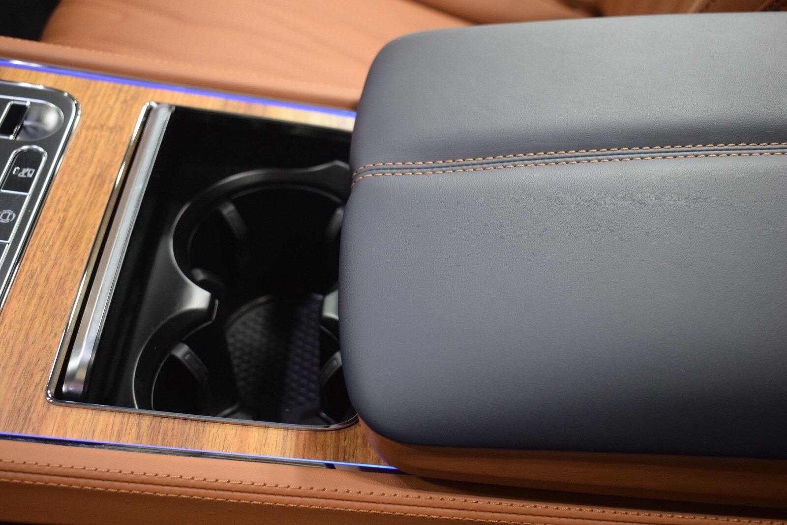 Thumbnail: 2026 Bentley Continental - 34