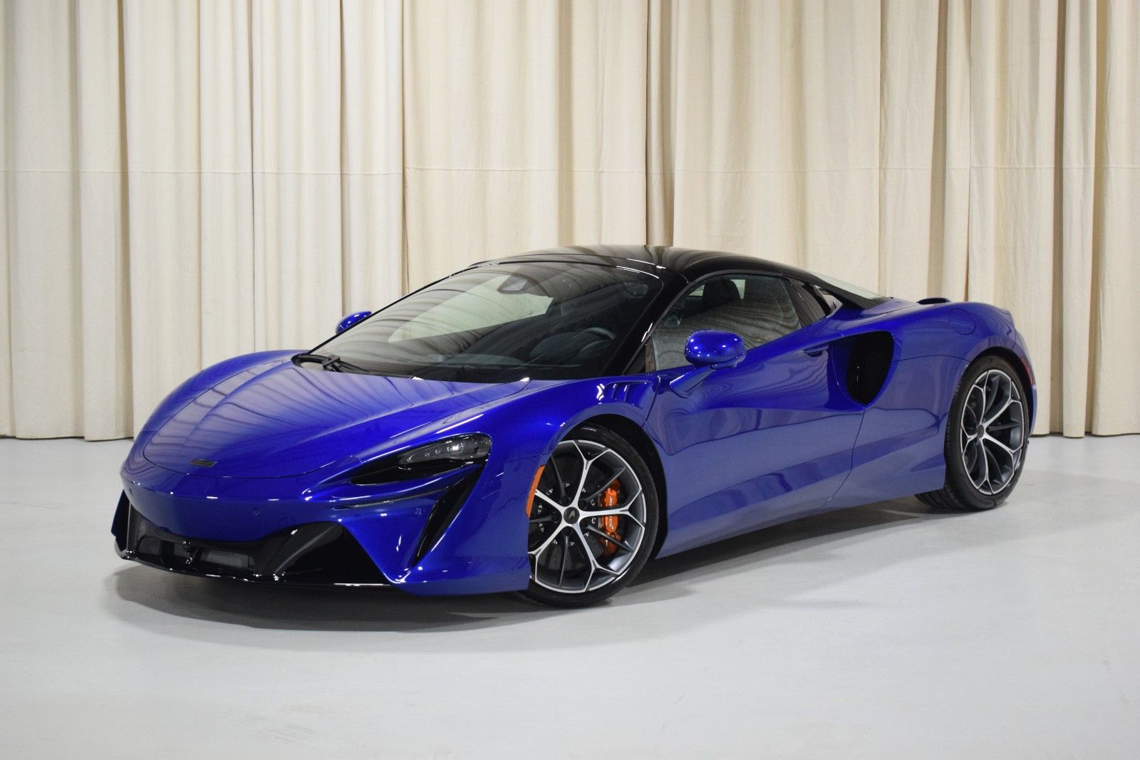 2026 Mclaren Artura  -
                  Troy, MI