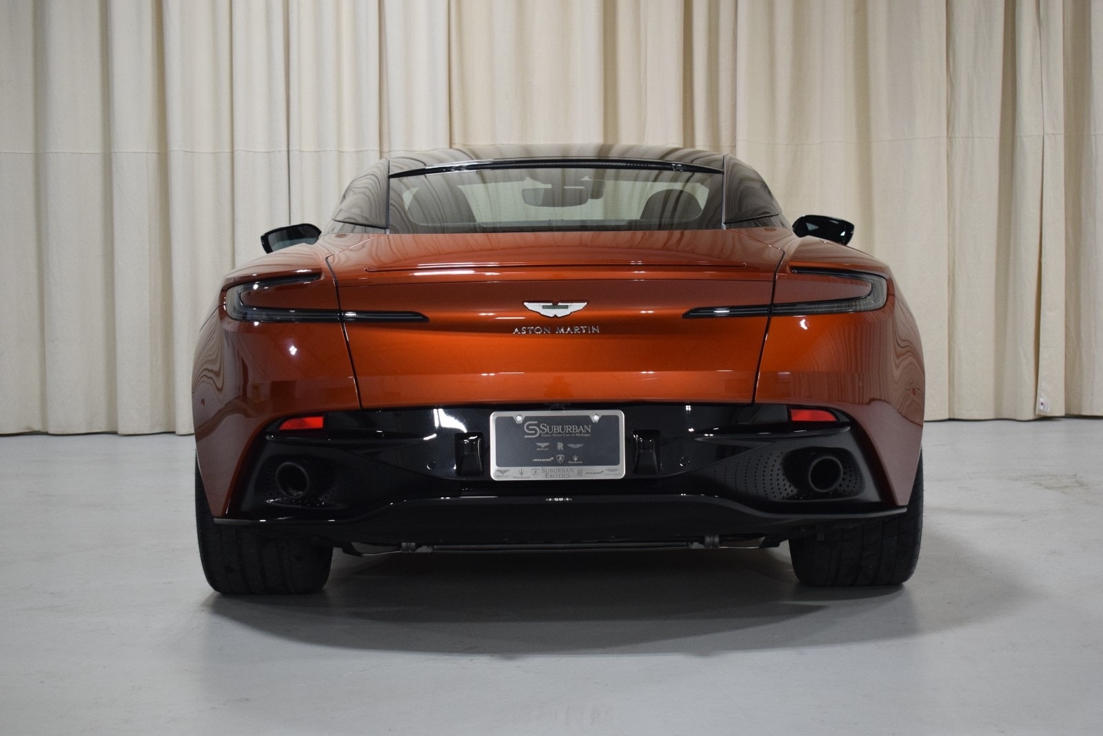 Thumbnail: 2020 Aston Martin DB11 - 13