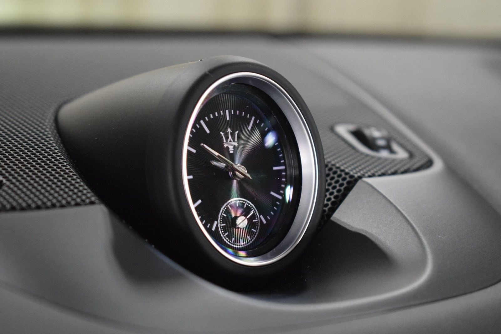 Thumbnail: 2022 Maserati Levante - 32