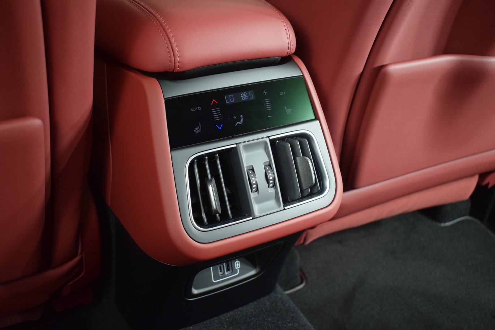 Thumbnail: 2025 Maserati Grecale - 20