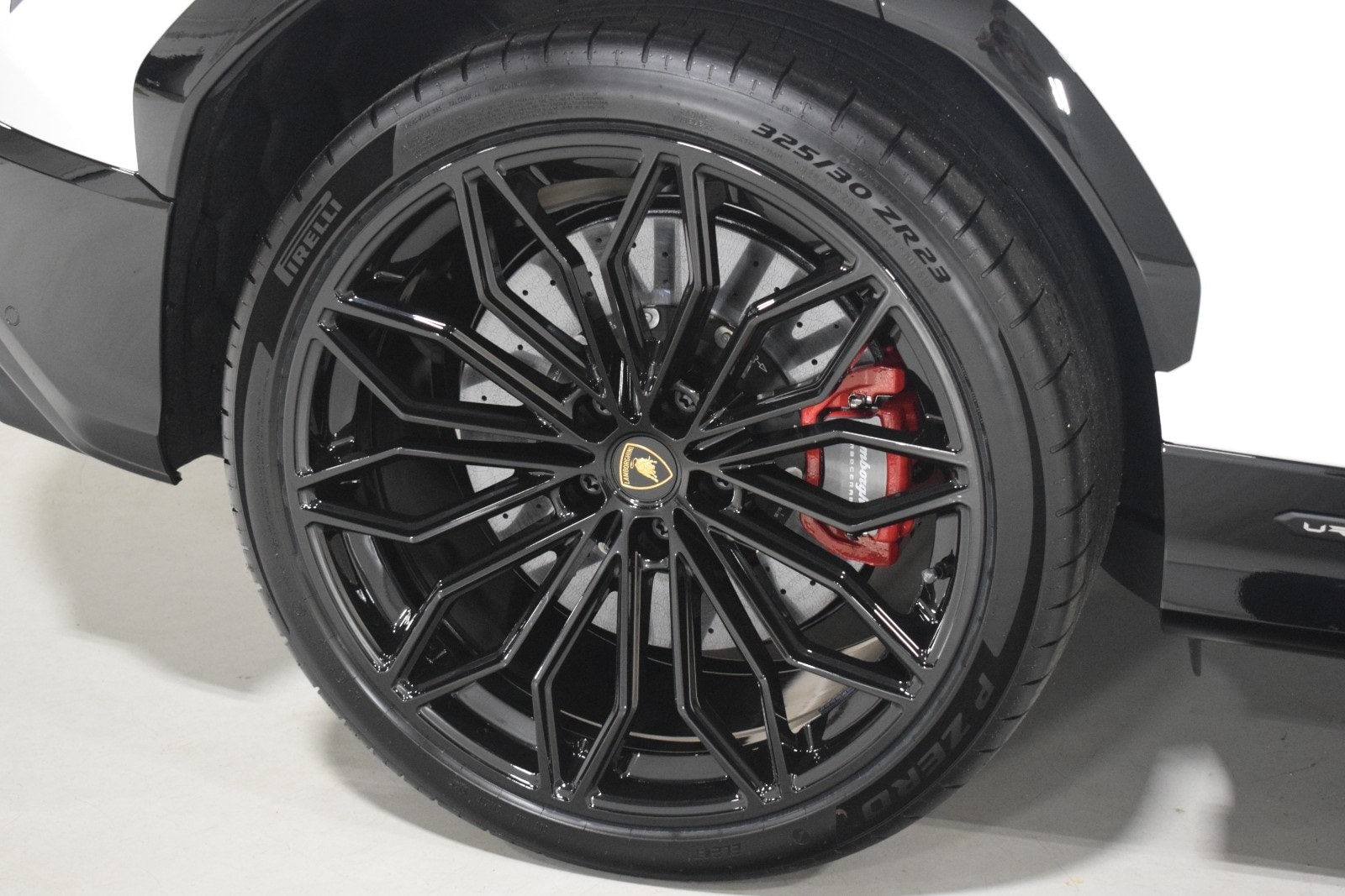 Thumbnail: 2025 Lamborghini Urus - 15