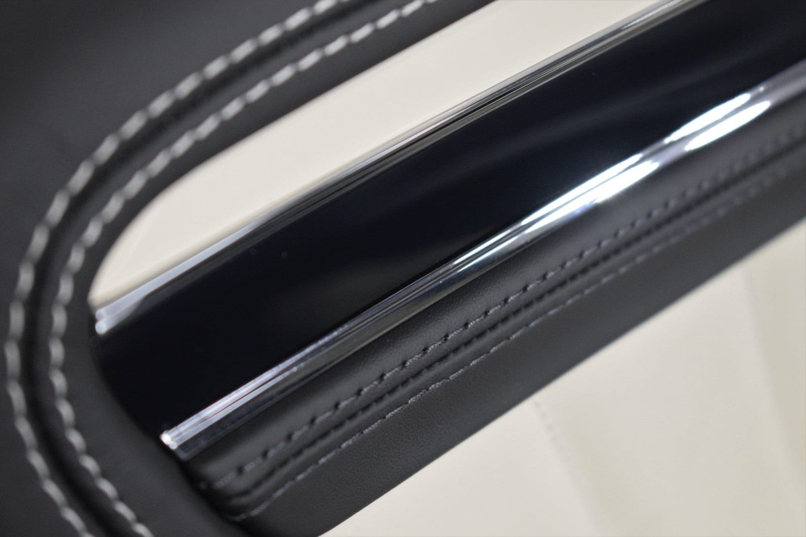 Thumbnail: 2024 Bentley Continental - 43