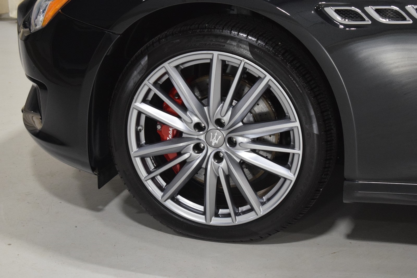 Thumbnail: 2022 Maserati Quattroporte - 6