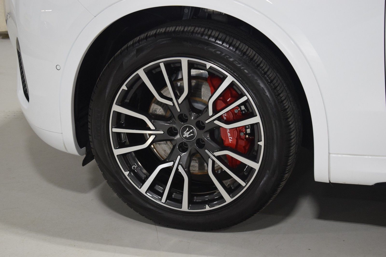 Thumbnail: 2023 Maserati Grecale - 5