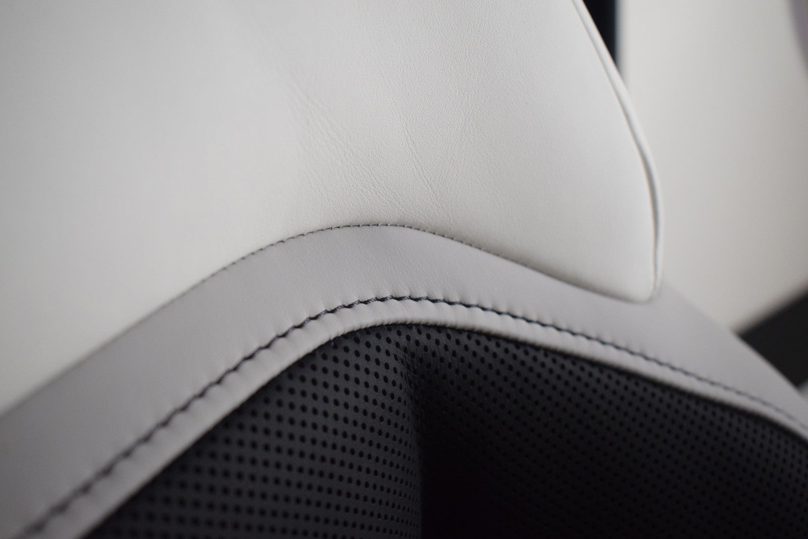 Thumbnail: 2024 Rolls-Royce Spectre - 43