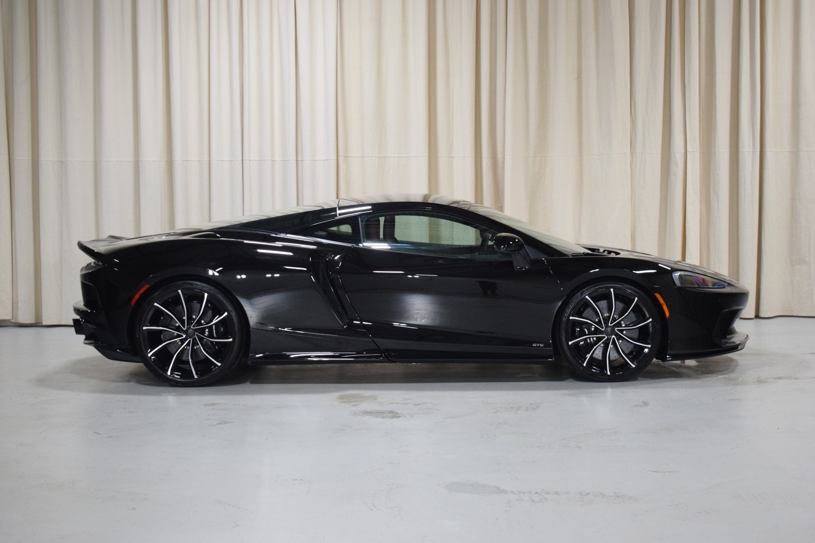 Thumbnail: 2025 Mclaren GTS - 15