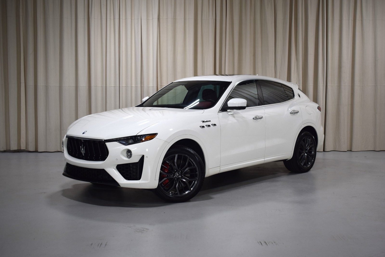 Thumbnail: 2022 Maserati Levante - 1
