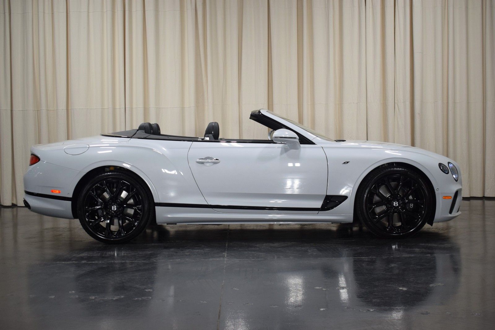 Thumbnail: 2024 Bentley Continental - 8