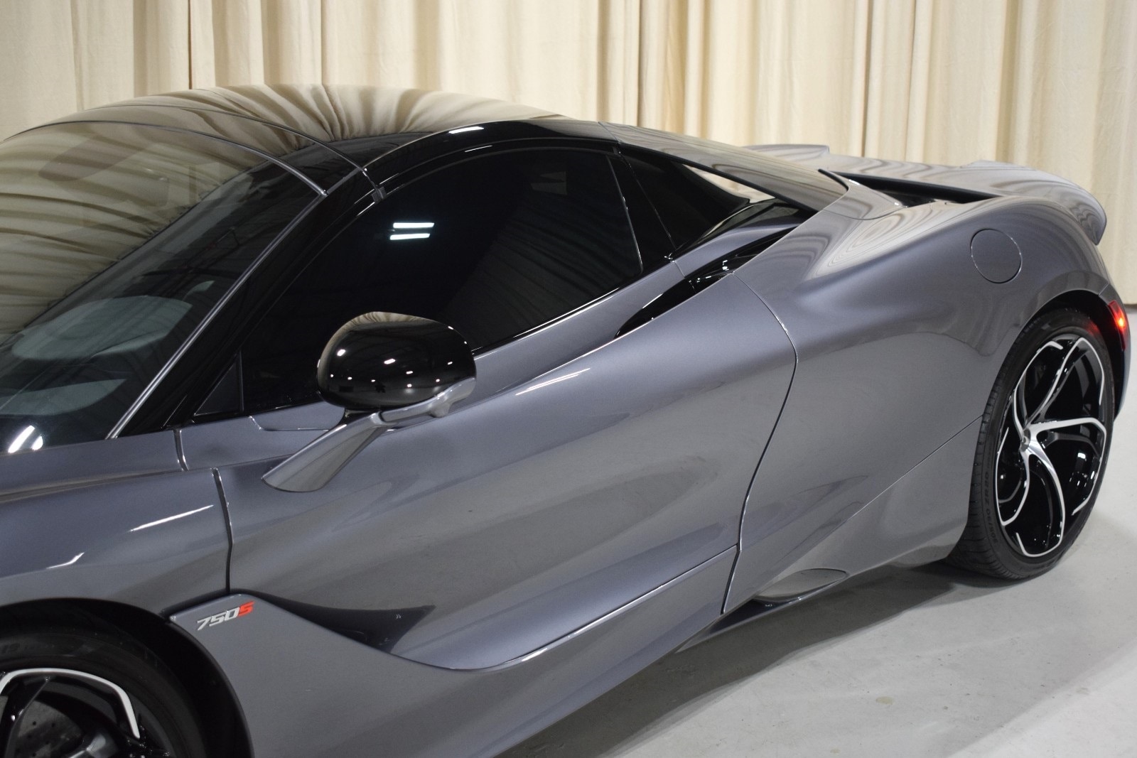 Certified 2024 McLaren 750S Base with VIN SBM14BCA0RW008173 for sale in Troy, MI