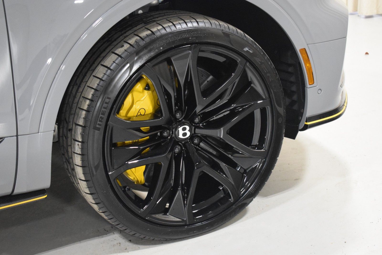 Thumbnail: 2026 Bentley Bentayga - 7