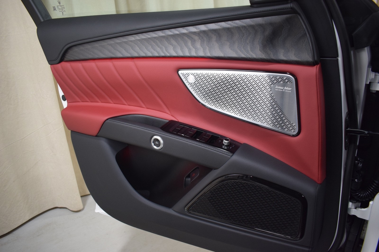 Thumbnail: 2025 Maserati Grecale - 39