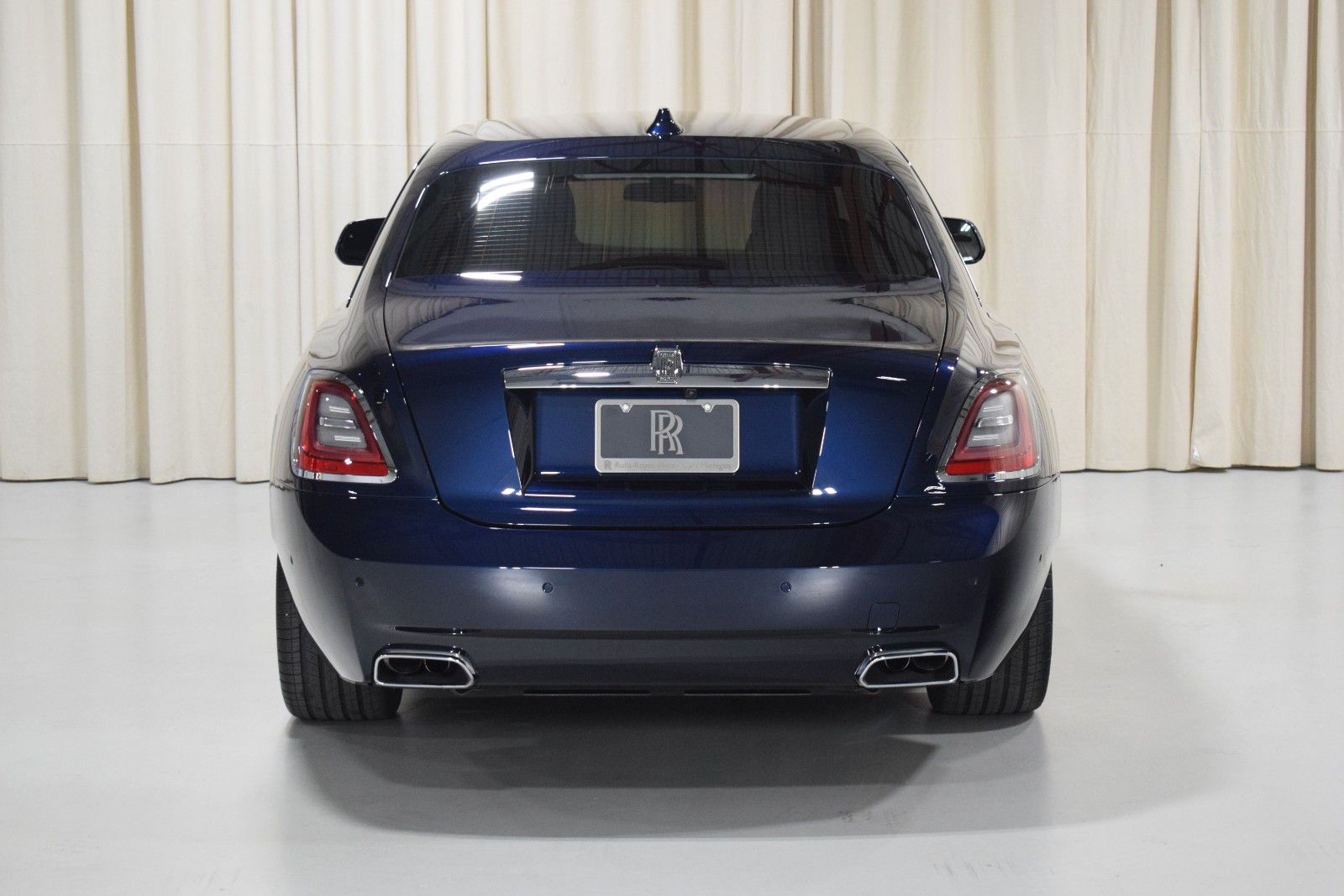 Thumbnail: 2021 Rolls-Royce Ghost - 11
