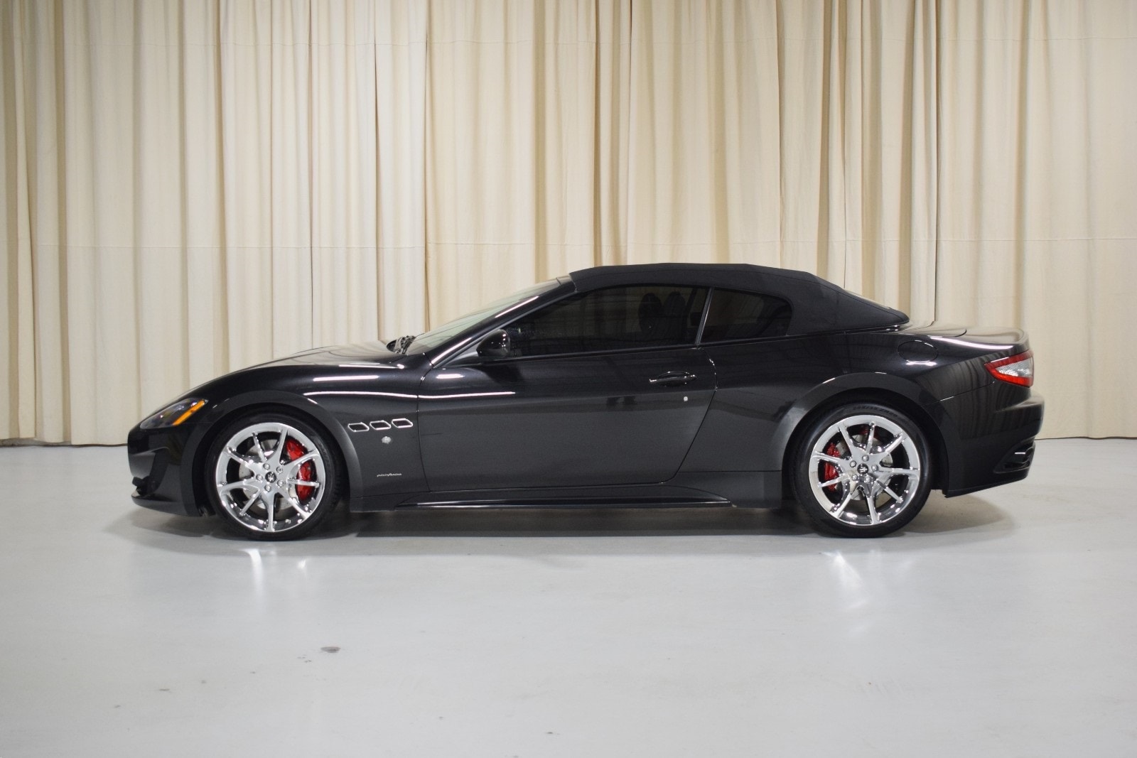 Thumbnail: 2014 Maserati GranTurismo - 5