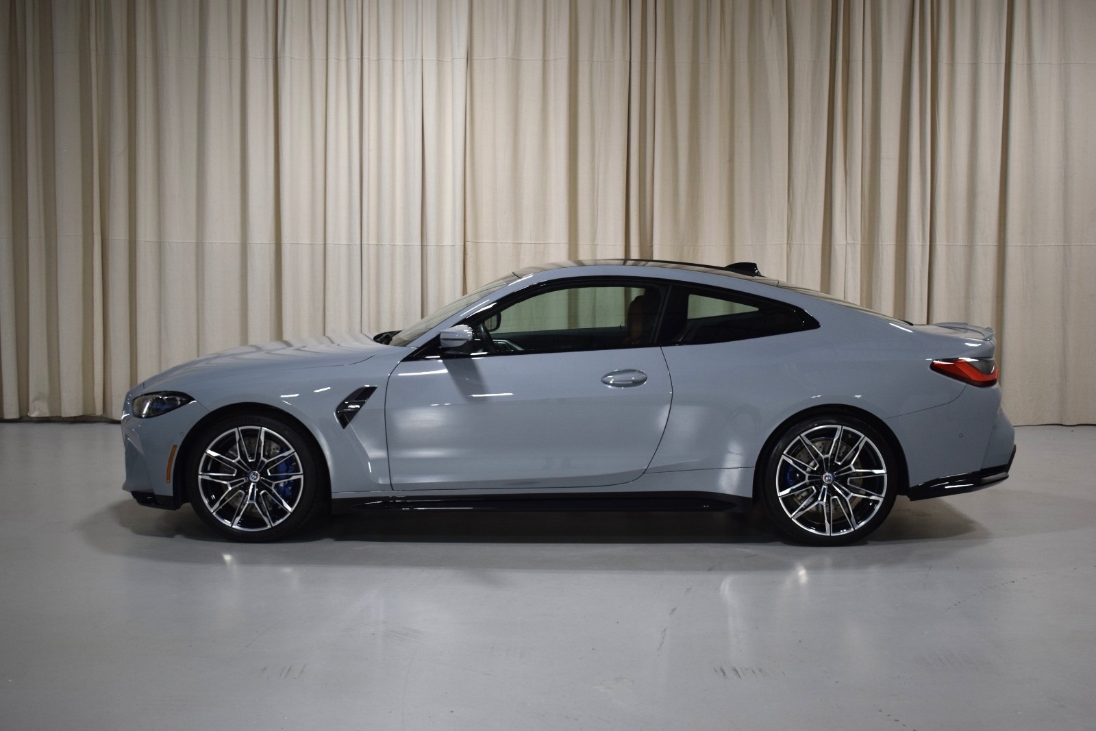 Thumbnail: 2023 BMW M4 - 5