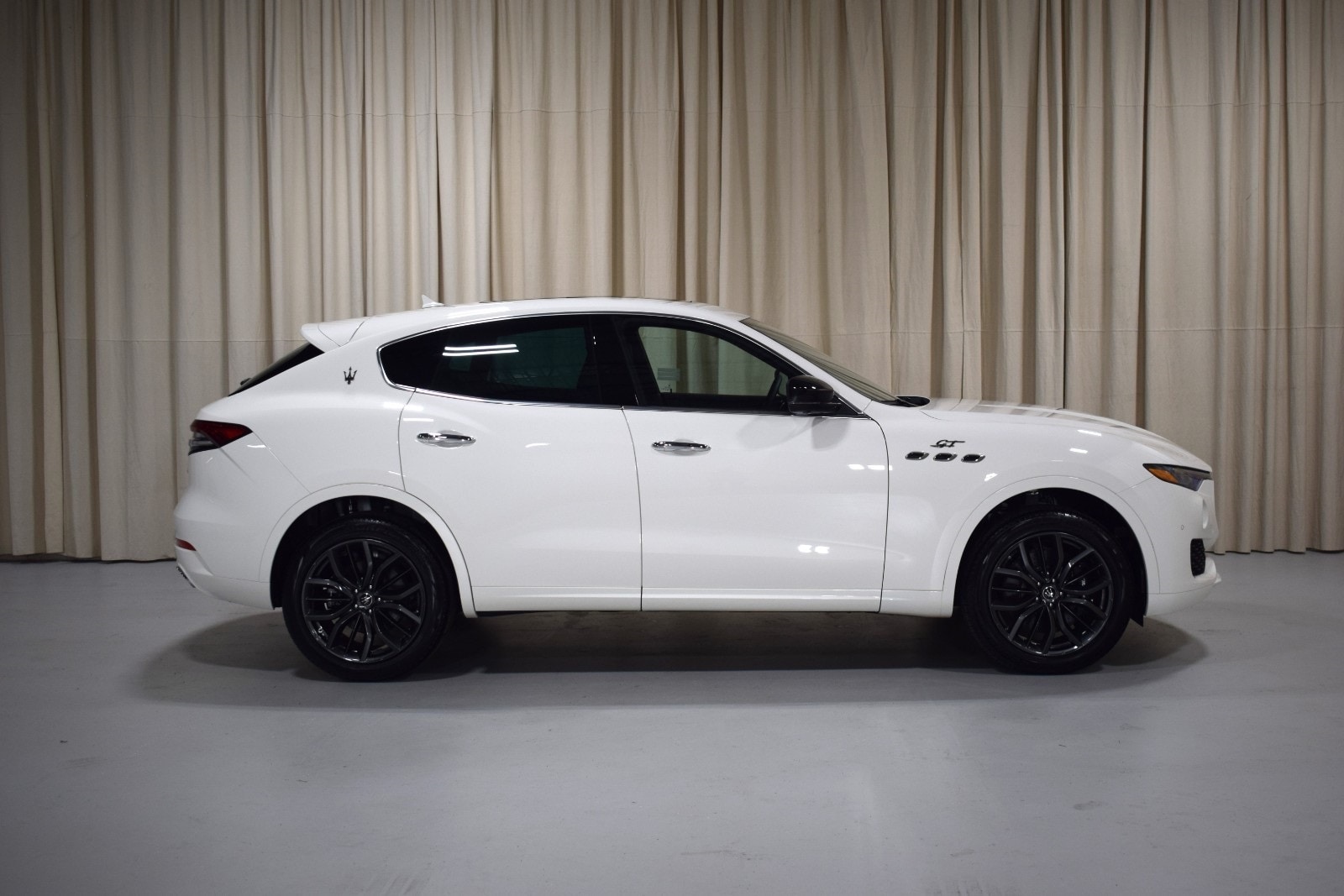 Thumbnail: 2024 Maserati Levante - 15