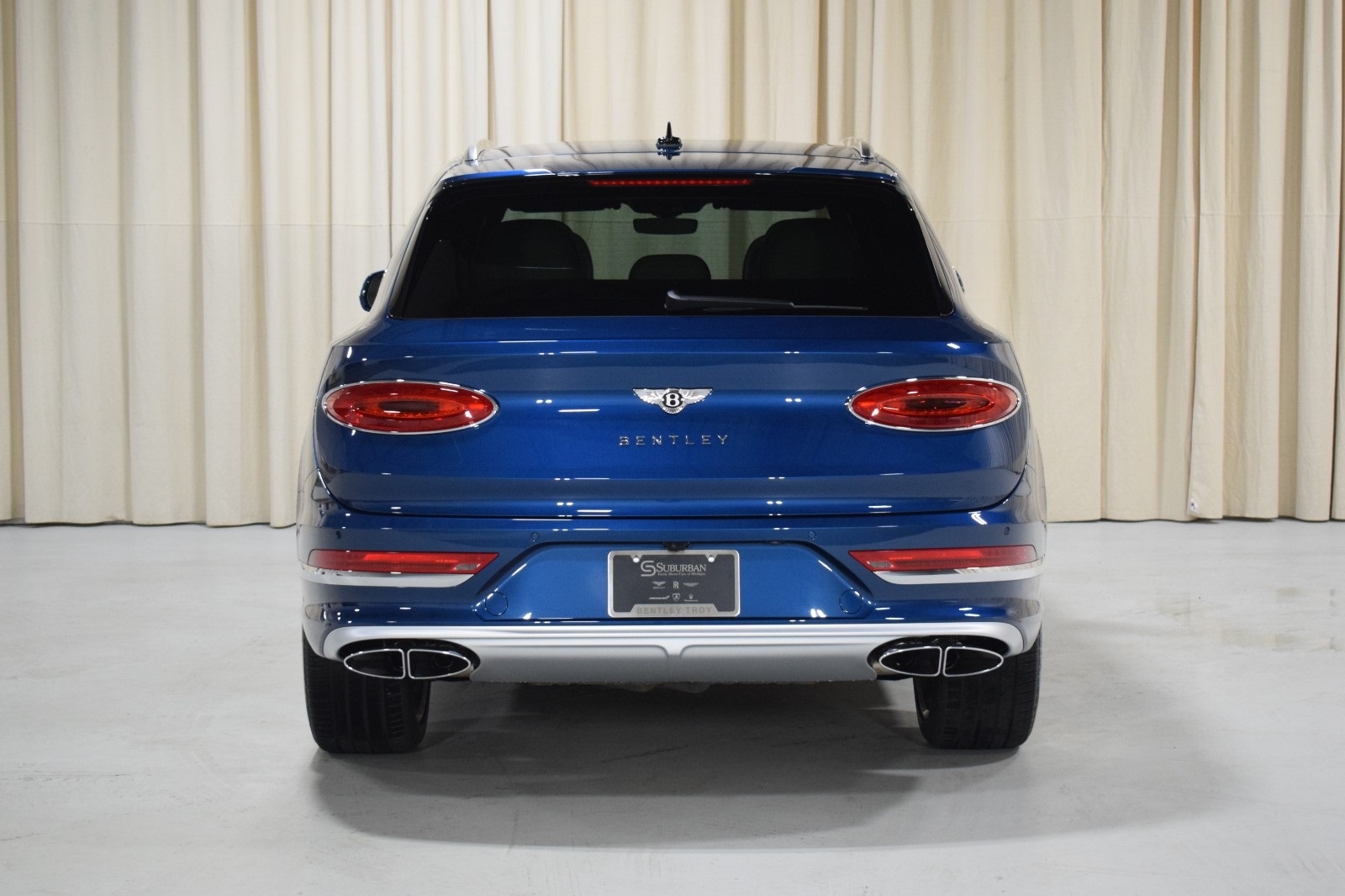 Thumbnail: 2024 Bentley Bentayga - 13