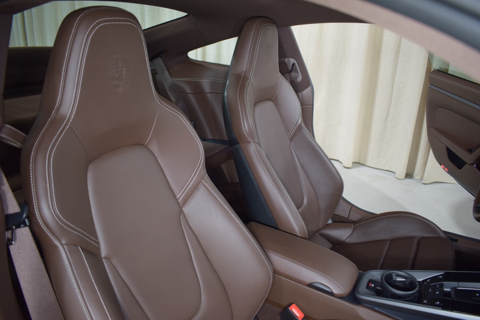 Thumbnail: 2023 Porsche 911 - 21