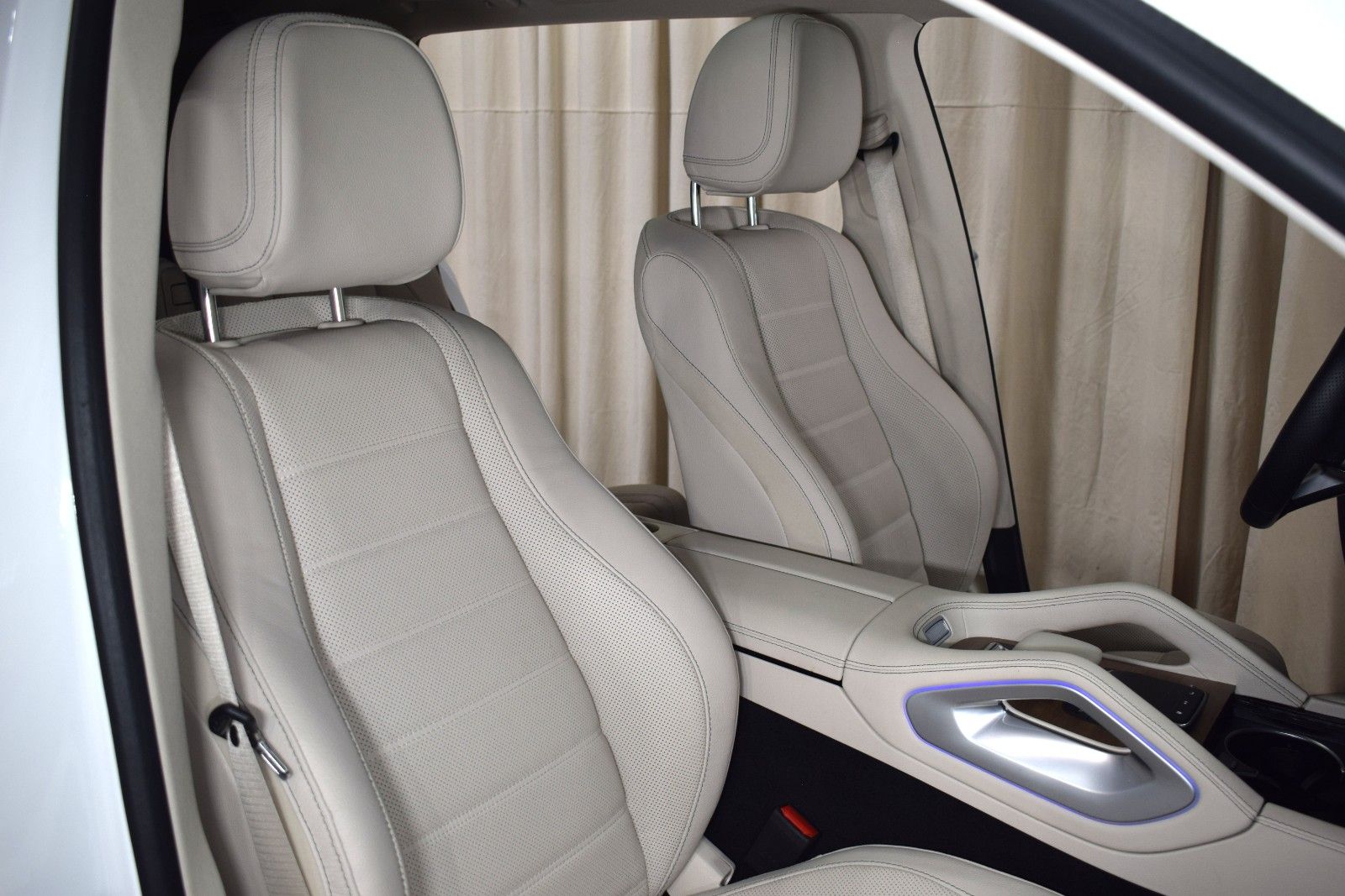 Thumbnail: 2025 Mercedes-Benz GLS - 24