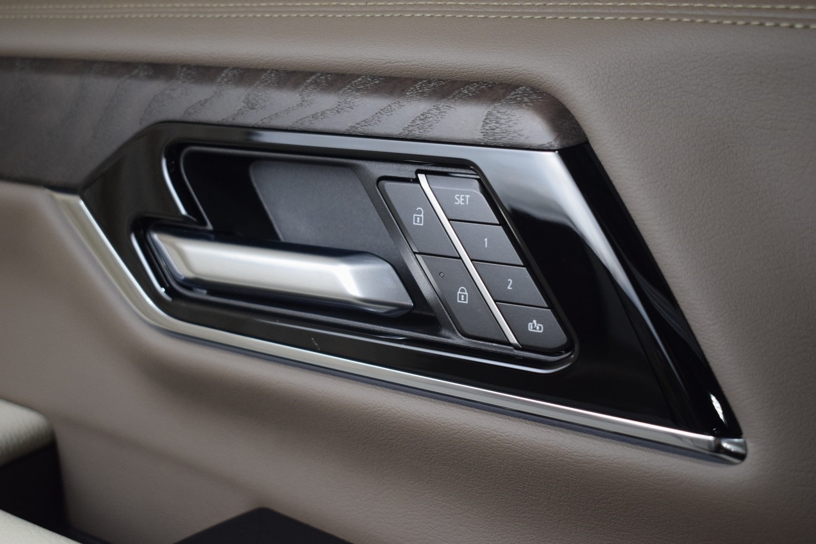 Thumbnail: 2025 GMC Yukon - 39