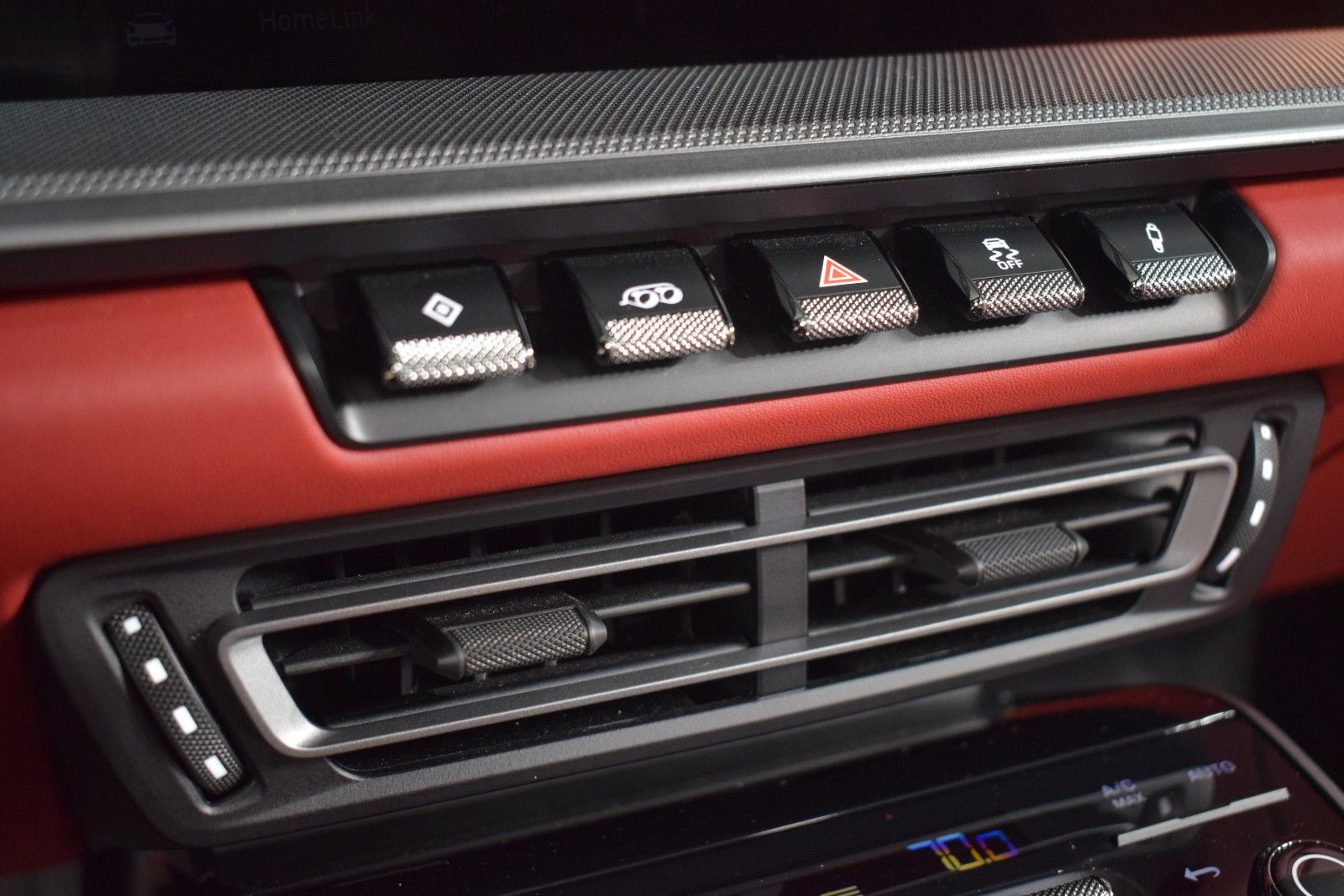 Thumbnail: 2024 Porsche 911 - 32