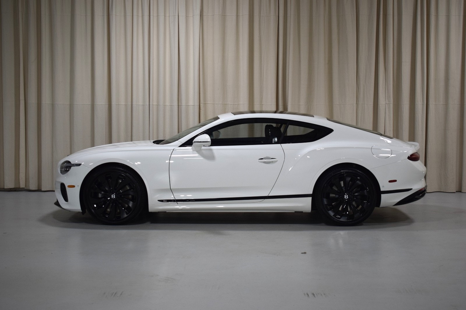 Thumbnail: 2026 Bentley Continental - 15