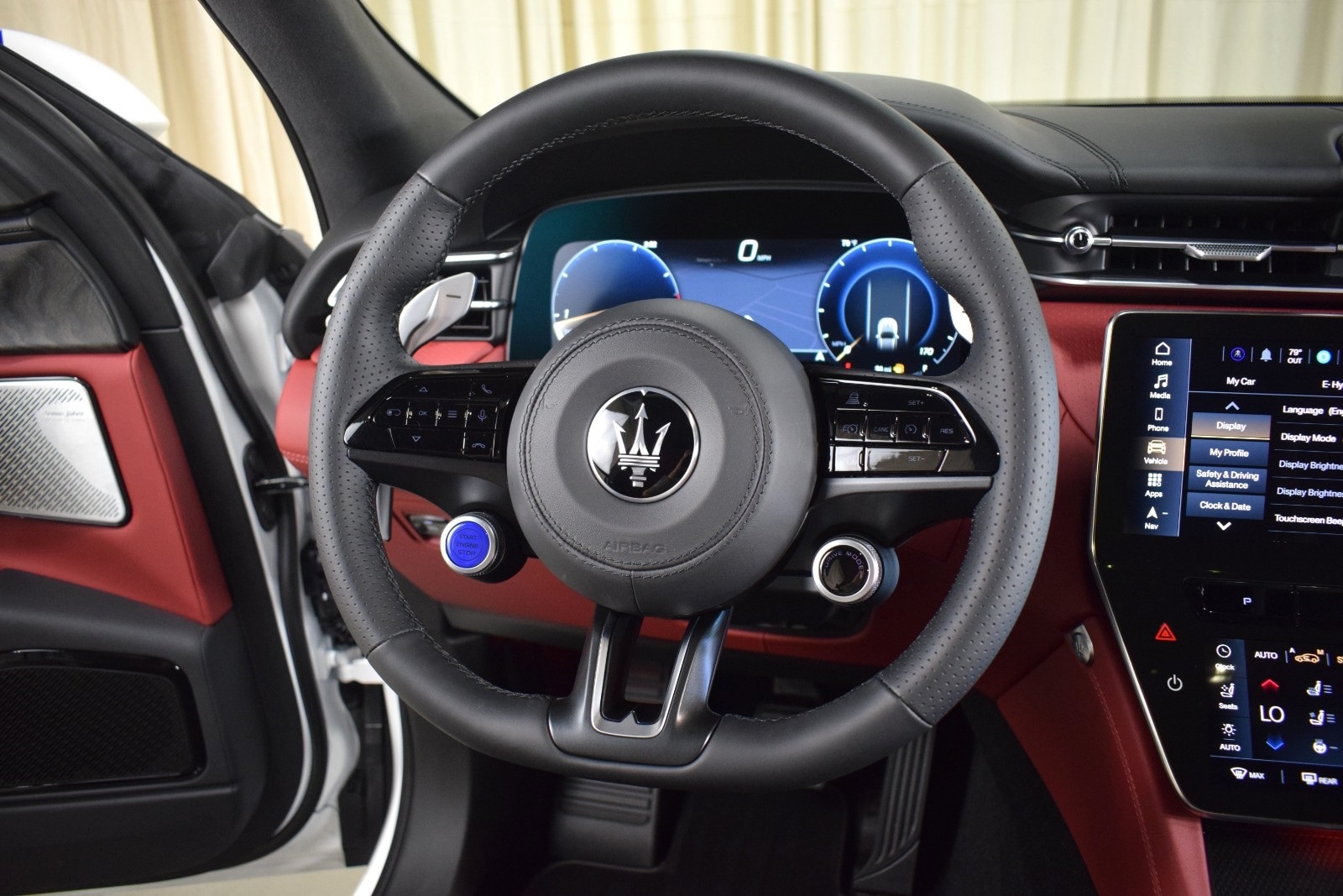 Thumbnail: 2025 Maserati Grecale - 25